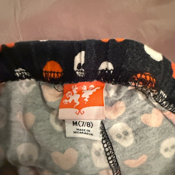 Girls Heart/Skull Print Leggings - Black/Orange Size Medium(7/8) - Picture 4 of 6